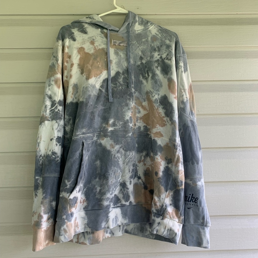 Over sized Nike hoodie